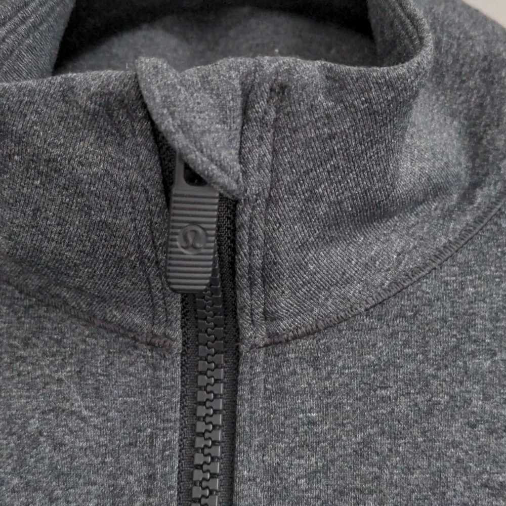 Lululemon Mesh Is More Jacket, Heathered Black, Womens Size 6 - Picture 7 of 12